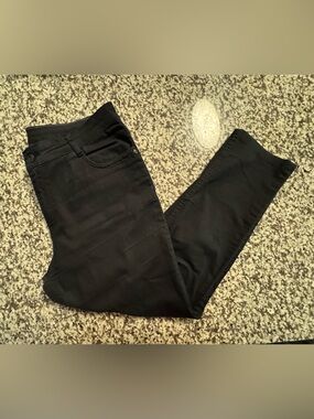 Black Women’s Slim Fit Jeans